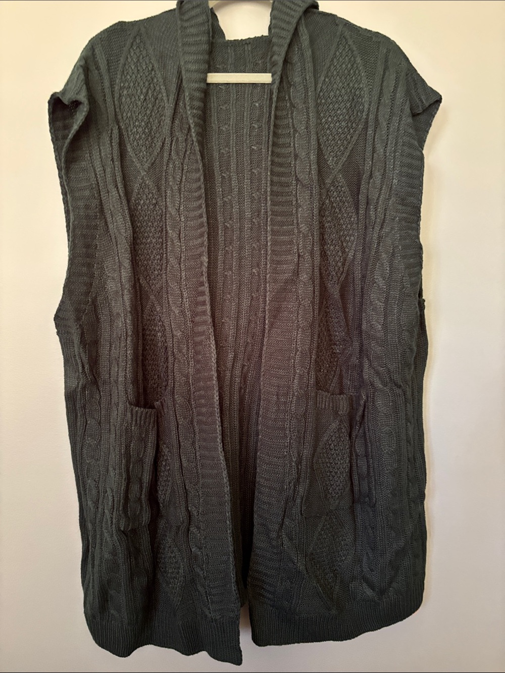 BloomChic Cable Knit Sleeveless Open Cardigan - Dk Green